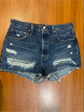 Levi's 501 Original Ripped Jean Shorts Size 32 Medium Wash Frayed